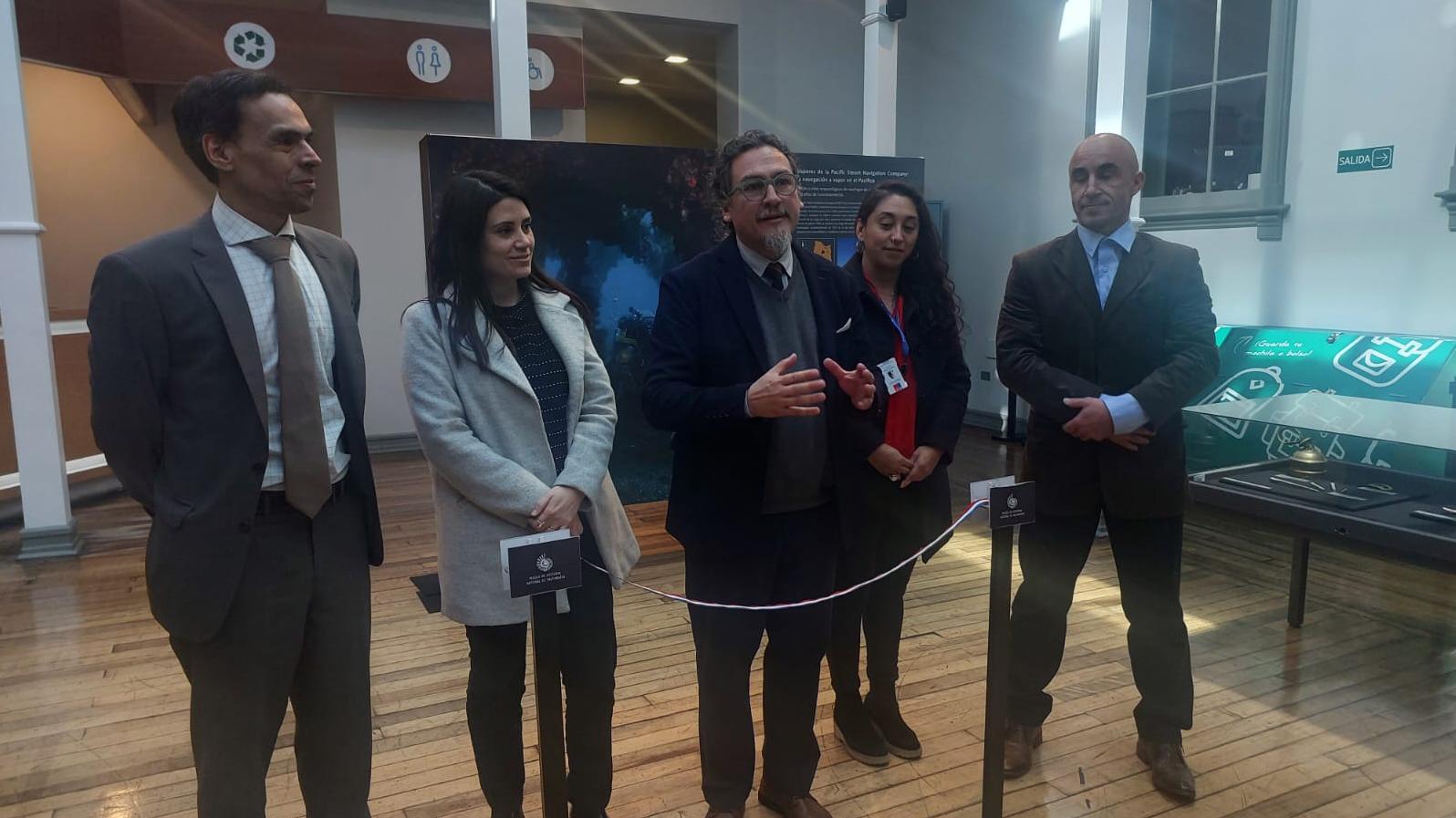 Acto de inauguración exposición fotográfica y contenidos científicos del patrimonio sub acuático