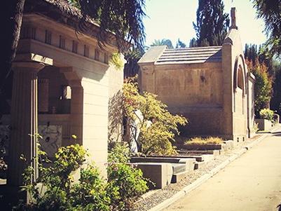 cementerio, charla especializada en historia